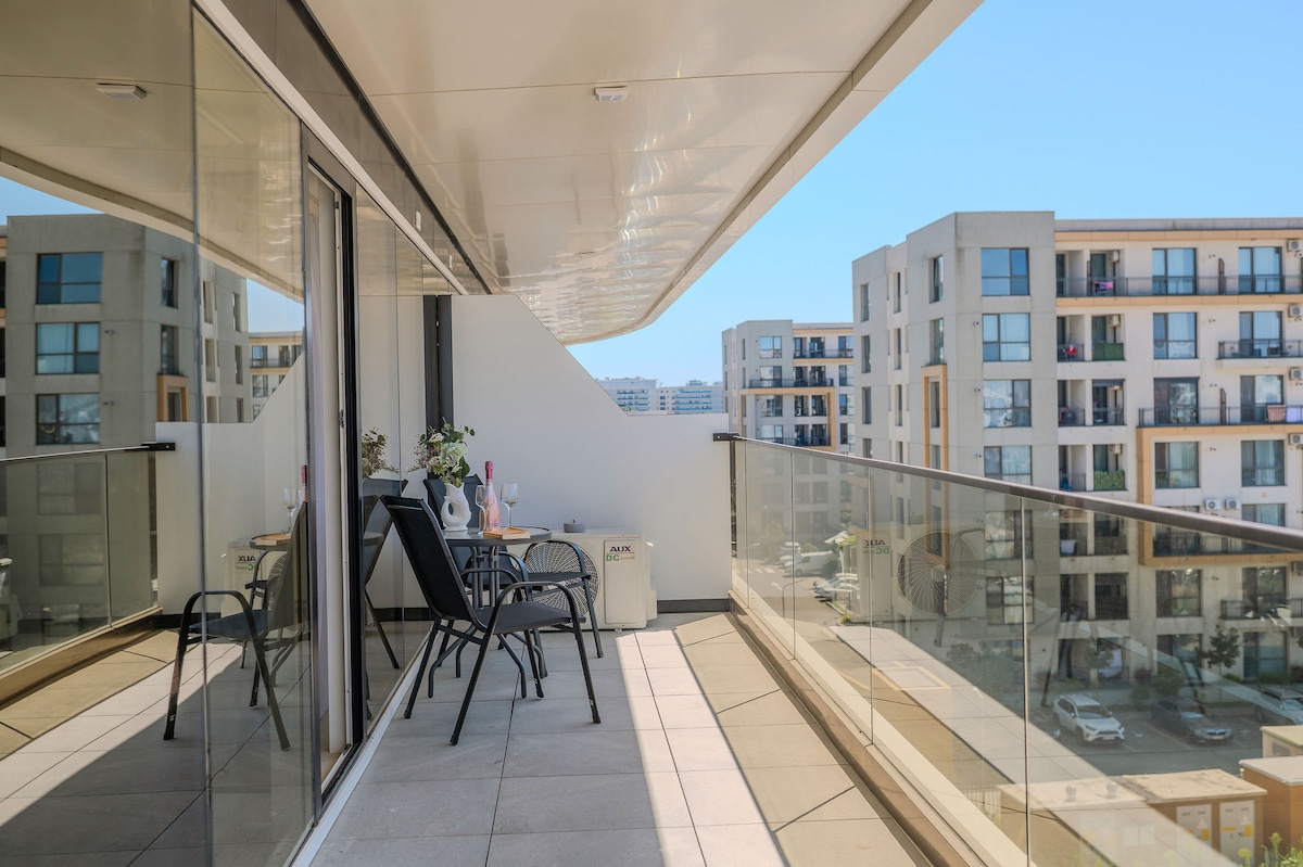 AC-232-Silver Wraith Collection (125 SQM 2BD Family City View) — Apartment — city-view vacation rental at Aqua Cullinan Resort & SPA, Mamaia Nord, Constanța, Romania — property photo 2 | Aqua Vista Rentals