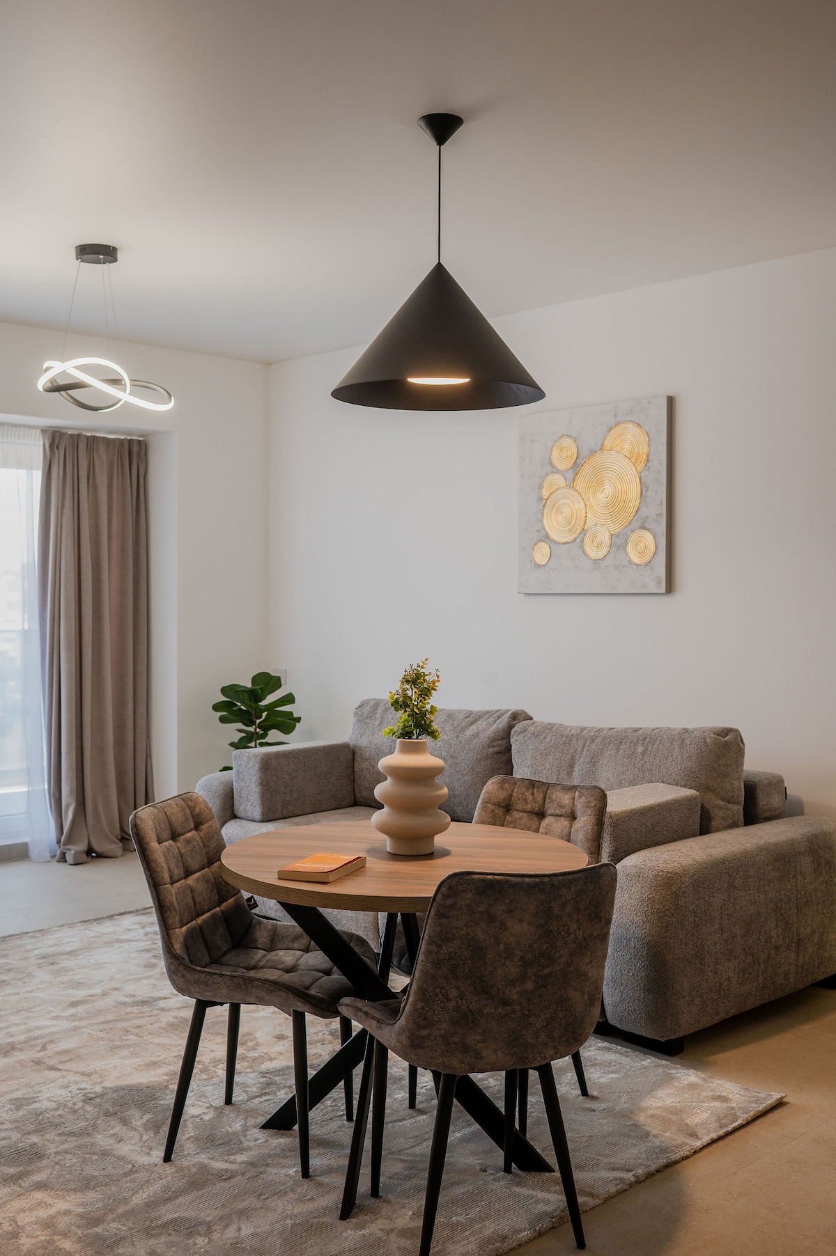 AC-233-Silver Shadow Collection (89 SQM 1BD City View) — Apartament — închiriere de vacanță cu vedere la oraș în Aqua Cullinan Resort & SPA, Mamaia Nord, Constanța, România — fotografia 6 a proprietății | Aqua Vista Rentals