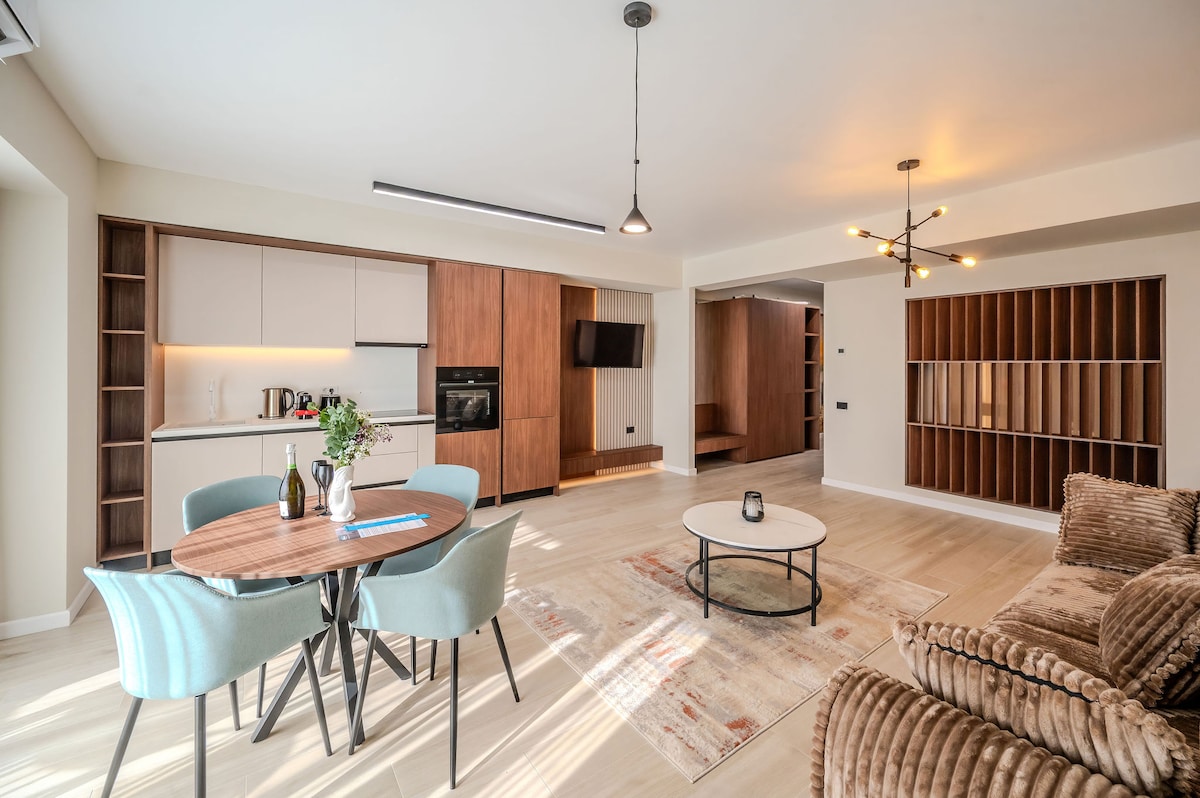 AC-134-Silver Shadow Collection (89 SQM 1BD City View) — Apartament — închiriere de vacanță cu vedere la oraș în Aqua Cullinan Resort & SPA, Mamaia Nord, Constanța, România — fotografia 3 a proprietății | Aqua Vista Rentals