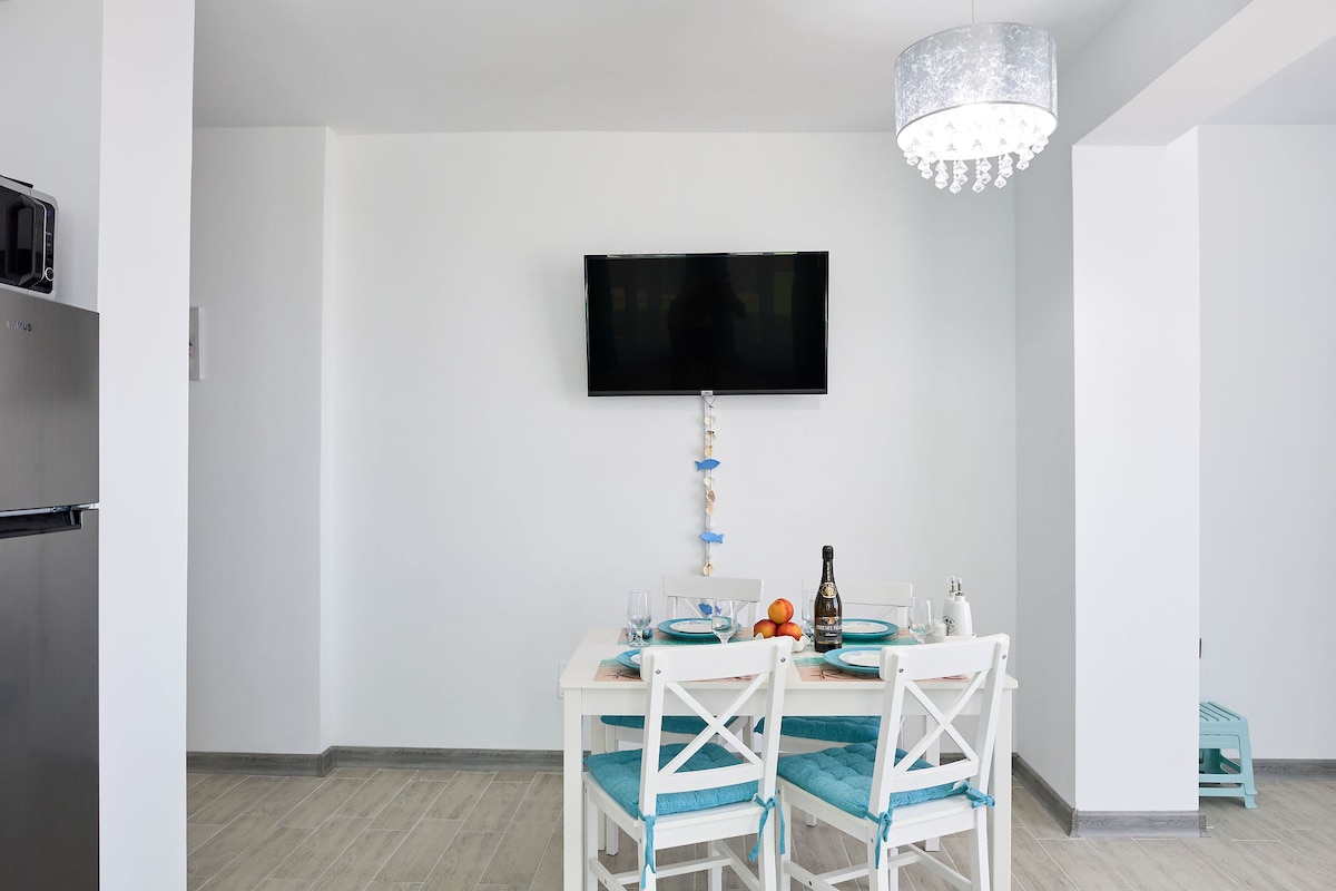 Joy Apartment Spa n Pool beach Resort — Apartament — închiriere de vacanță cu vedere la mare în Alezzi Beach Resort, Mamaia Nord, Constanța, România — fotografia 8 a proprietății | Aqua Vista Rentals