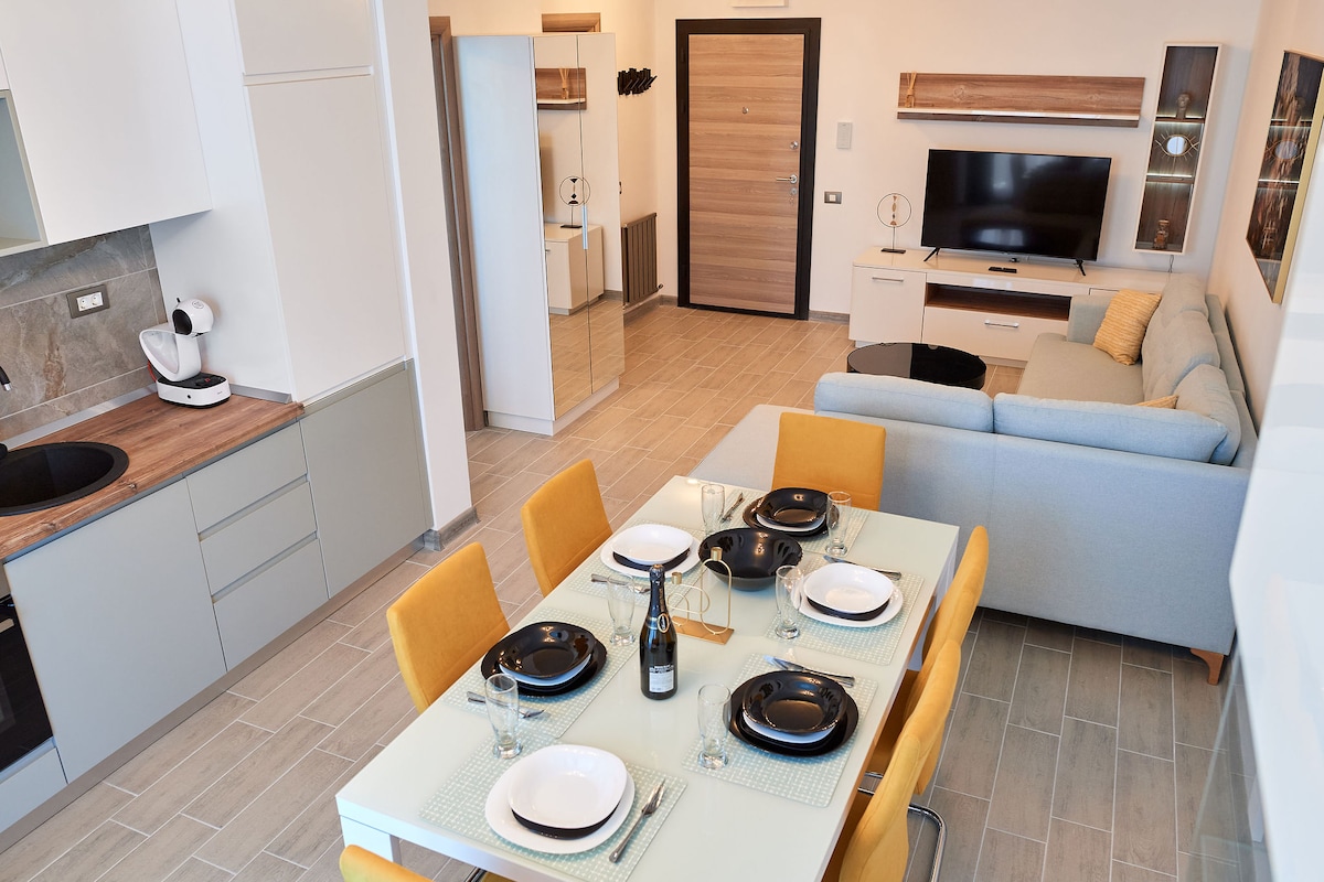 Mimosa Luxury Apartment 160 Spa n Pool beach resort — Apartament — închiriere de vacanță cu vedere la mare în Alezzi Beach Resort, Mamaia Nord, Constanța, România — fotografia 8 a proprietății | Aqua Vista Rentals
