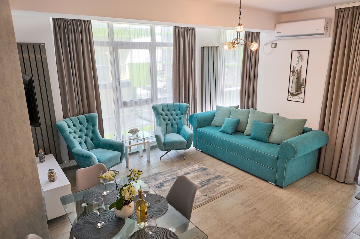 Seastar Apartment - Spa n Pools Beach Resort — Apartament — închiriere de vacanță în Alezzi Beach Resort, Mamaia Nord, Constanța, România — fotografia principală a proprietății | Aqua Vista Rentals