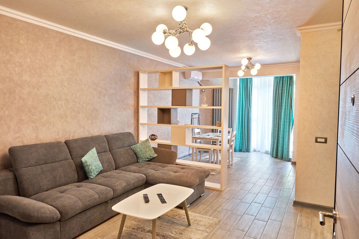 MoonStar Apartment - Spa n Pools beach Resort — Apartment — sea-view vacation rental at Alezzi Beach Resort, Mamaia Nord, Constanța, Romania — property photo 2 | Aqua Vista Rentals