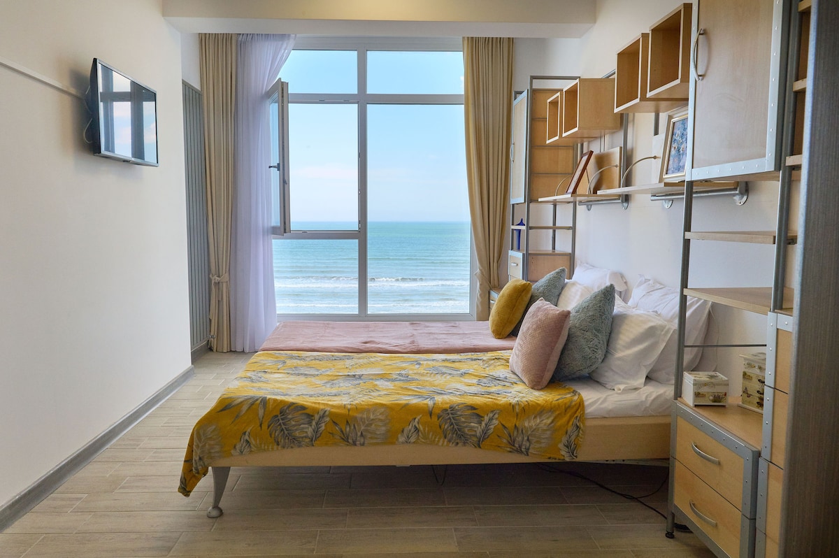 Crazy Sea View 2BR Apartment Spa Pools Resort- Parking — Apartment — sea-view vacation rental at Alezzi Beach Resort, Mamaia Nord, Constanța, Romania — property photo 3 | Aqua Vista Rentals