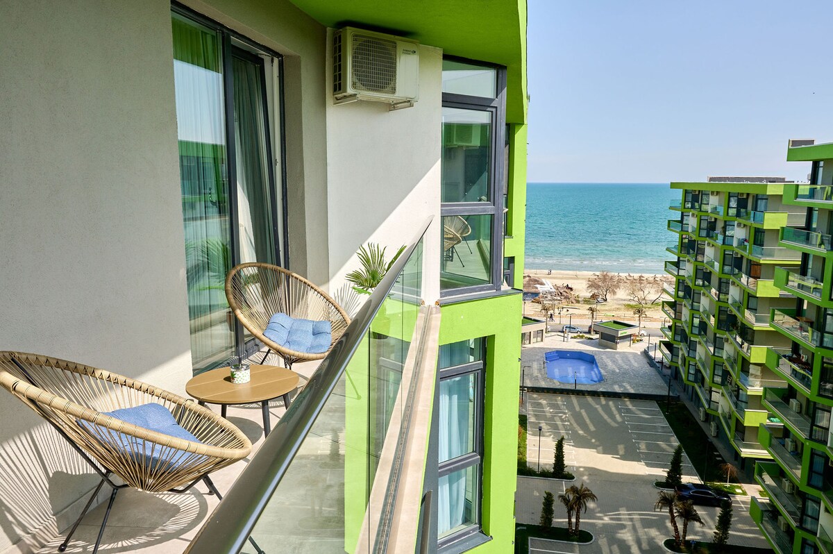 Vintage breeze Apartment - Spa Pools resort — Apartament — închiriere de vacanță în Alezzi Beach Resort, Mamaia Nord, Constanța, România — fotografia principală a proprietății | Aqua Vista Rentals
