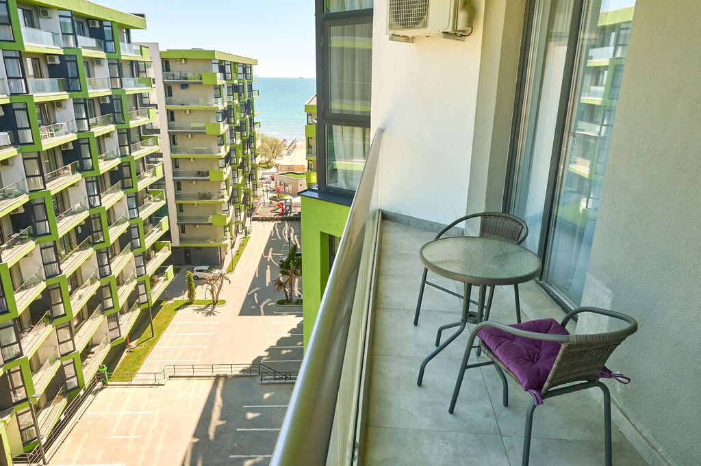 Vegas sea view Apartment - Spa Pools resort — Apartament — închiriere de vacanță cu vedere la mare în Alezzi Beach Resort, Mamaia Nord, Constanța, România — fotografia principală a proprietății | Aqua Vista Rentals