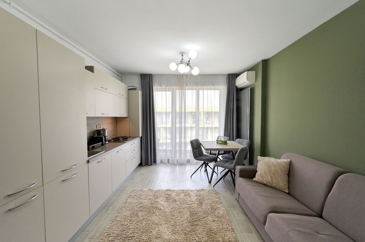 Olive apartment in Spa n Pool Resort-parking — Apartment — vacation rental at Alezzi Beach Resort, Mamaia Nord, Constanța, Romania — property photo 6 | Aqua Vista Rentals