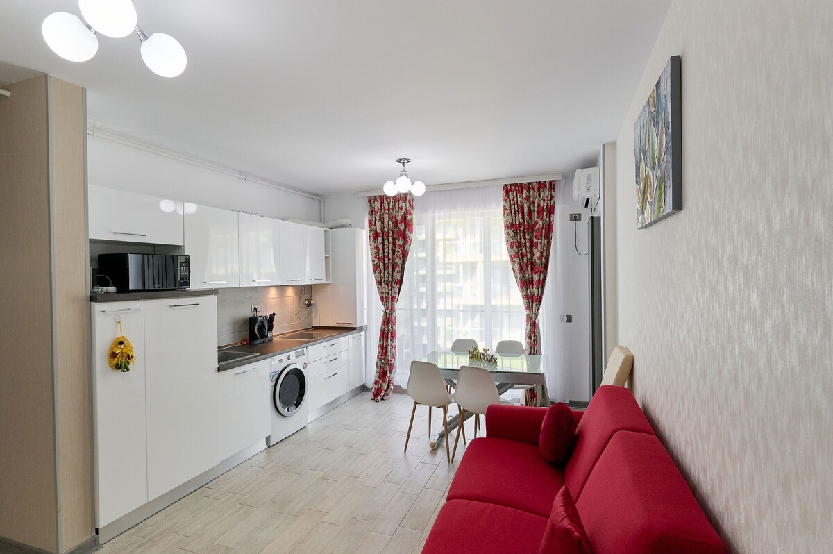 Redmarine Apartment- Spa n Pool resort- parking — Apartment — vacation rental at Alezzi Beach Resort, Mamaia Nord, Constanța, Romania — property photo 2 | Aqua Vista Rentals