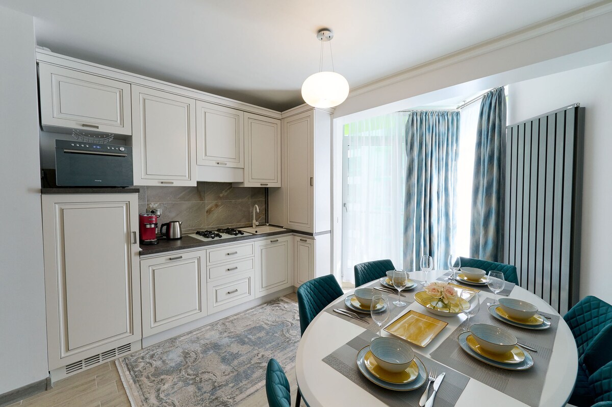 Ana Luxury Apartment- Spa n Pool resort - parking — Apartament — închiriere de vacanță cu vedere la mare în Alezzi Beach Resort, Mamaia Nord, Constanța, România — fotografia 5 a proprietății | Aqua Vista Rentals