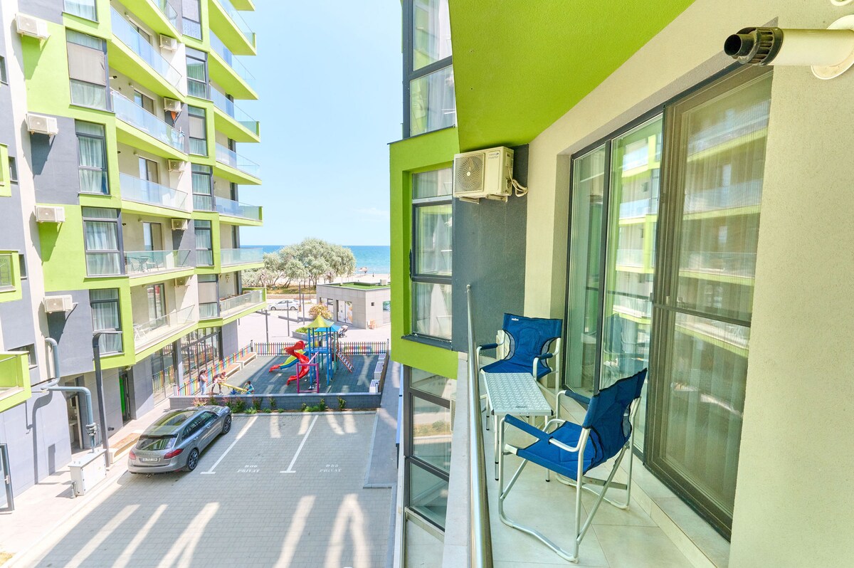 Blacksearama Apartment- Spa, pools and parking — Apartament — închiriere de vacanță în Alezzi Beach Resort, Mamaia Nord, Constanța, România — fotografia principală a proprietății | Aqua Vista Rentals