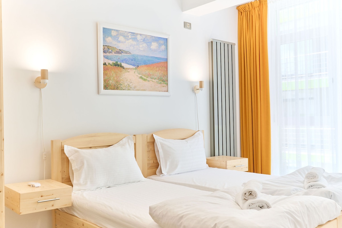 Blacksearama Apartment- Spa, pools and parking — Apartament — închiriere de vacanță în Alezzi Beach Resort, Mamaia Nord, Constanța, România — fotografia 4 a proprietății | Aqua Vista Rentals