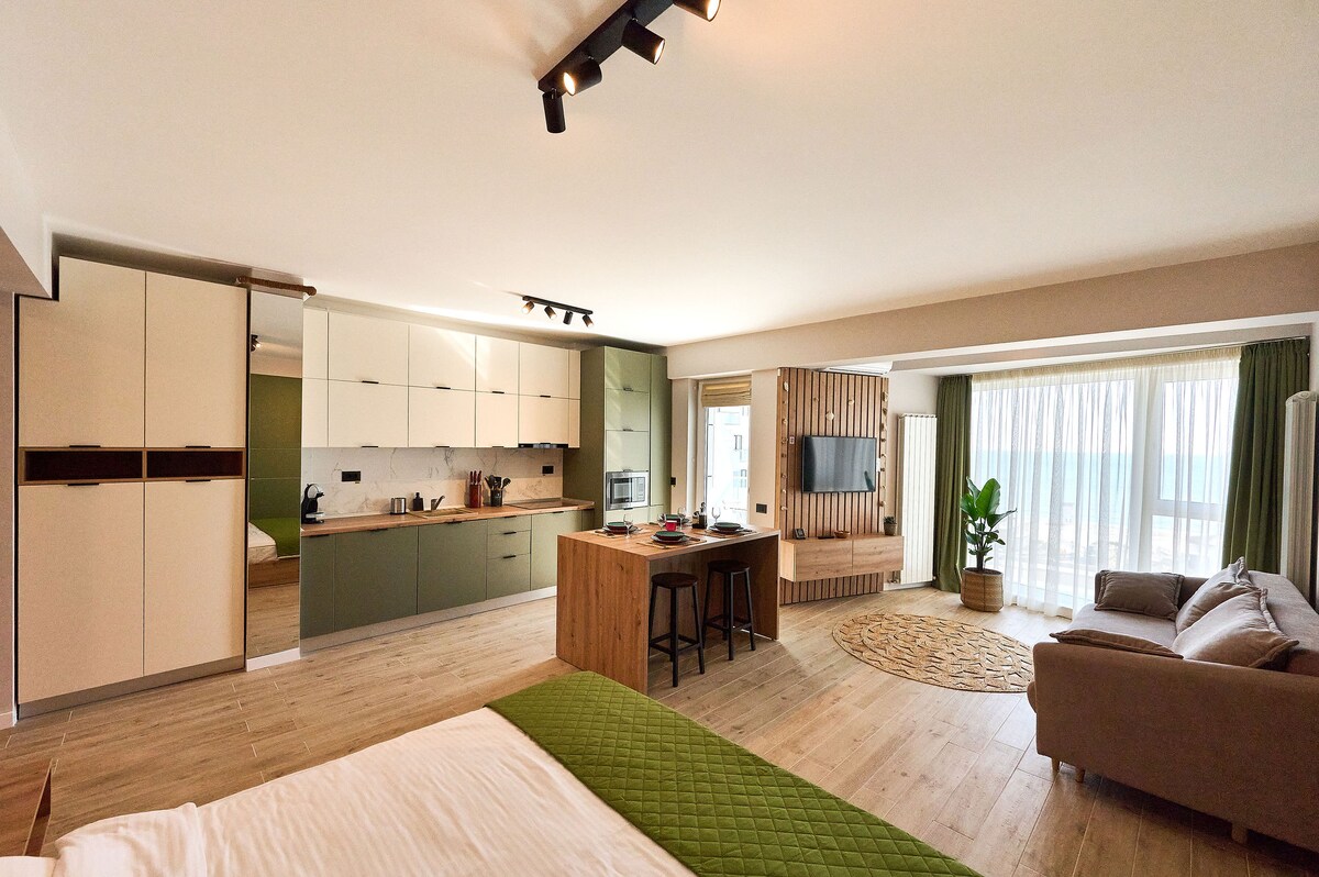 Studio Cornelia Spa&Pool in Infinity Beach Resort — Studio — închiriere de vacanță în Infinity Resort & SPA, Mamaia Nord, Constanța, România — fotografia principală a proprietății | Aqua Vista Rentals