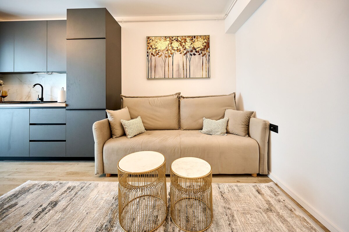 Sea la Vie Apt 240 in Infinity Beach Resort - parking — Apartment — vacation rental at Infinity Resort & SPA, Mamaia Nord, Constanța, Romania — property photo 2 | Aqua Vista Rentals