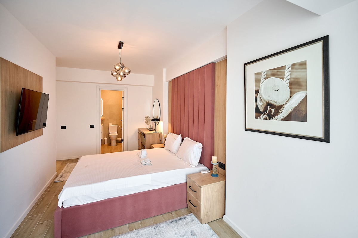 Sea la Vie Apt 240 in Infinity Beach Resort - parking — Apartment — vacation rental at Infinity Resort & SPA, Mamaia Nord, Constanța, Romania — property photo 6 | Aqua Vista Rentals