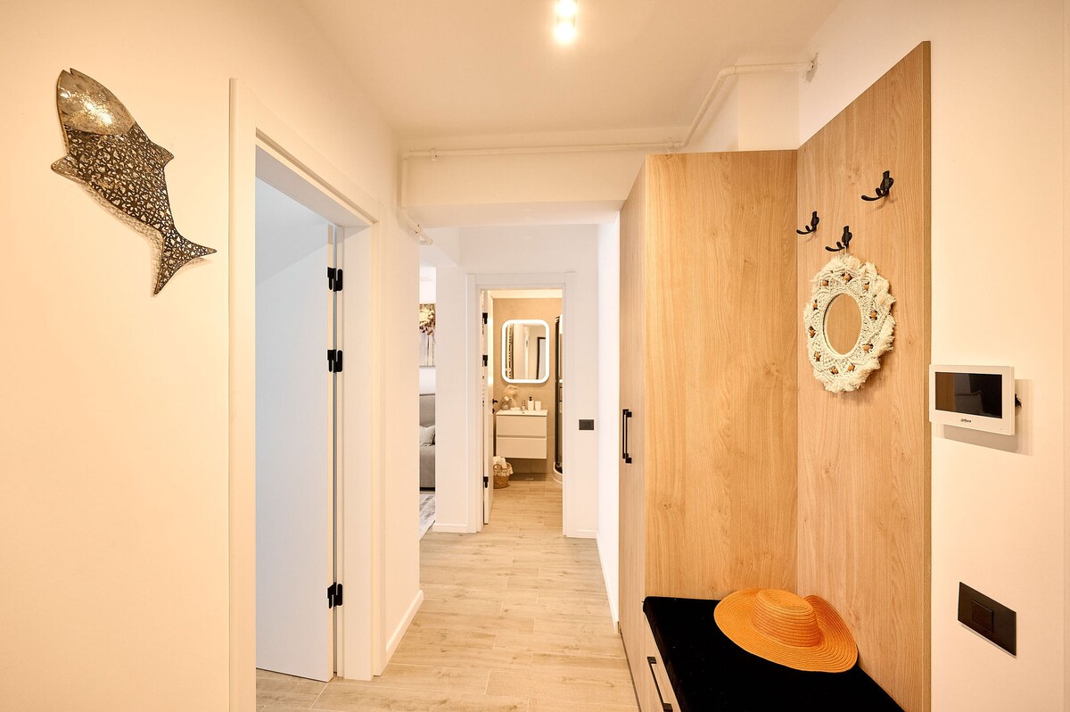 Sea la Vie Apt 240 in Infinity Beach Resort - parking — Apartment — vacation rental at Infinity Resort & SPA, Mamaia Nord, Constanța, Romania — property photo 7 | Aqua Vista Rentals