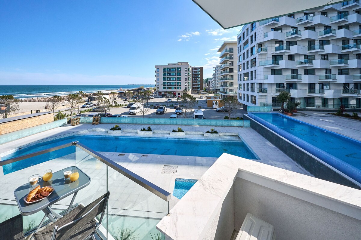 Vlezal Apartment Spa&Pool Beach Resort — Apartment — sea-view vacation rental at Infinity Resort & SPA, Mamaia Nord, Constanța, Romania — property photo 2 | Aqua Vista Rentals