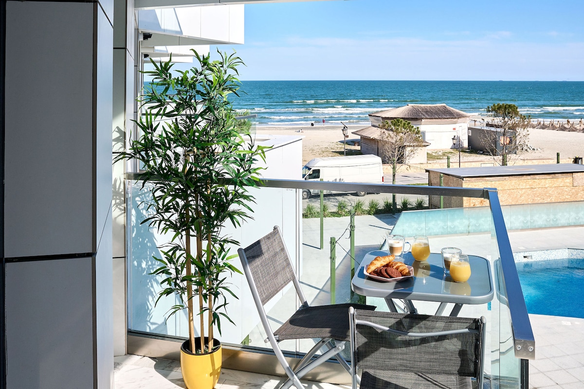 Vlezal Apartment Spa&Pool Beach Resort — Apartment — sea-view vacation rental at Infinity Resort & SPA, Mamaia Nord, Constanța, Romania — property photo 6 | Aqua Vista Rentals