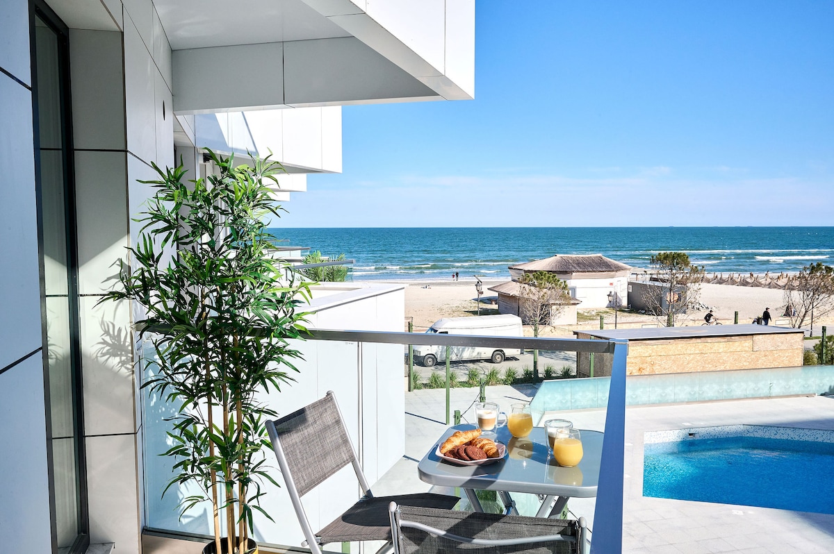 Vlezal Apartment Spa&Pool Beach Resort — Apartment — sea-view vacation rental at Infinity Resort & SPA, Mamaia Nord, Constanța, Romania — property photo 7 | Aqua Vista Rentals