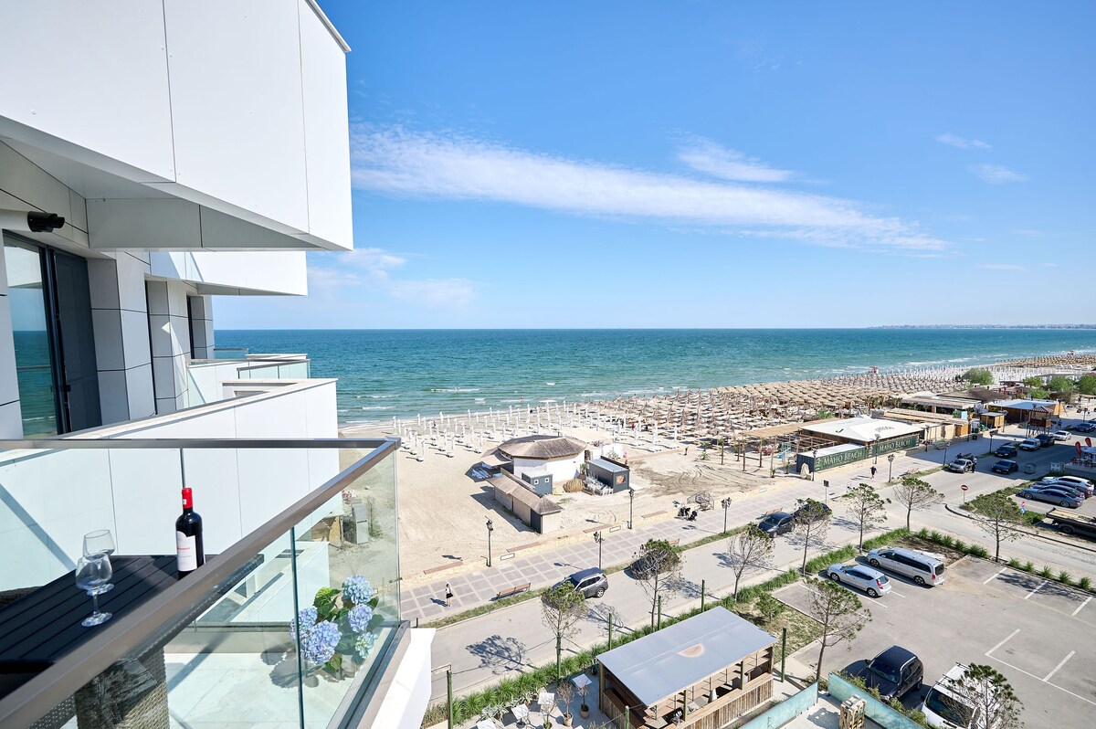Sea Breeze Apartment in Infinity Beach Resort - parking — Apartament — închiriere de vacanță în Infinity Resort & SPA, Mamaia Nord, Constanța, România — fotografia 8 a proprietății | Aqua Vista Rentals