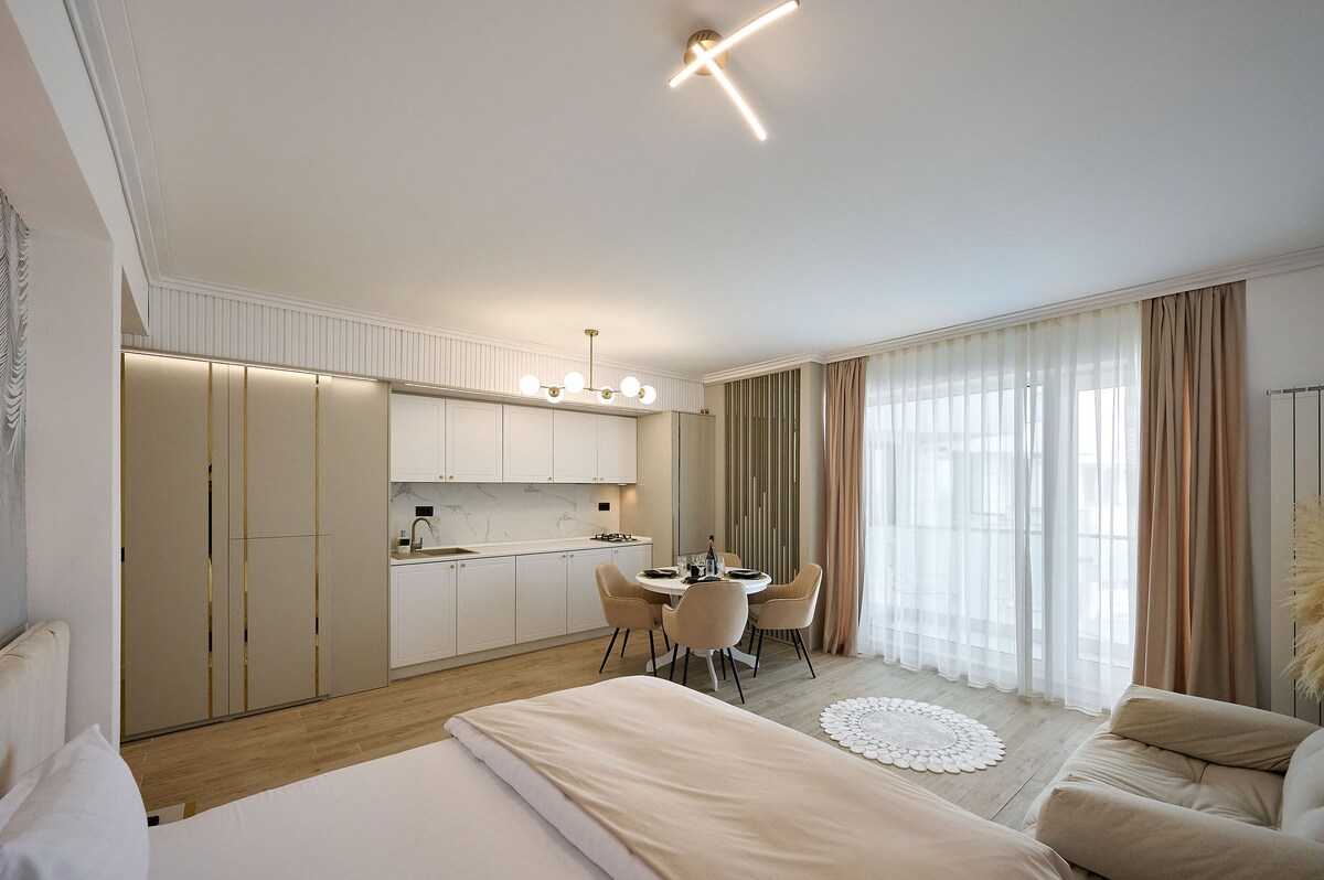 Seaview Luxury Studio in Infinity Beach Resort — Studio — închiriere de vacanță cu vedere la mare în Infinity Resort & SPA, Mamaia Nord, Constanța, România — fotografia 4 a proprietății | Aqua Vista Rentals