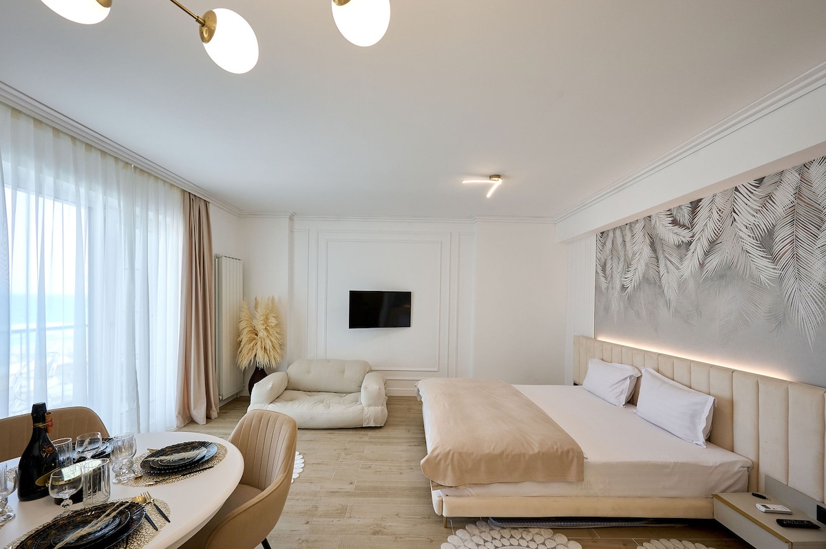 Seaview Luxury Studio in Infinity Beach Resort — Studio — închiriere de vacanță cu vedere la mare în Infinity Resort & SPA, Mamaia Nord, Constanța, România — fotografia 6 a proprietății | Aqua Vista Rentals