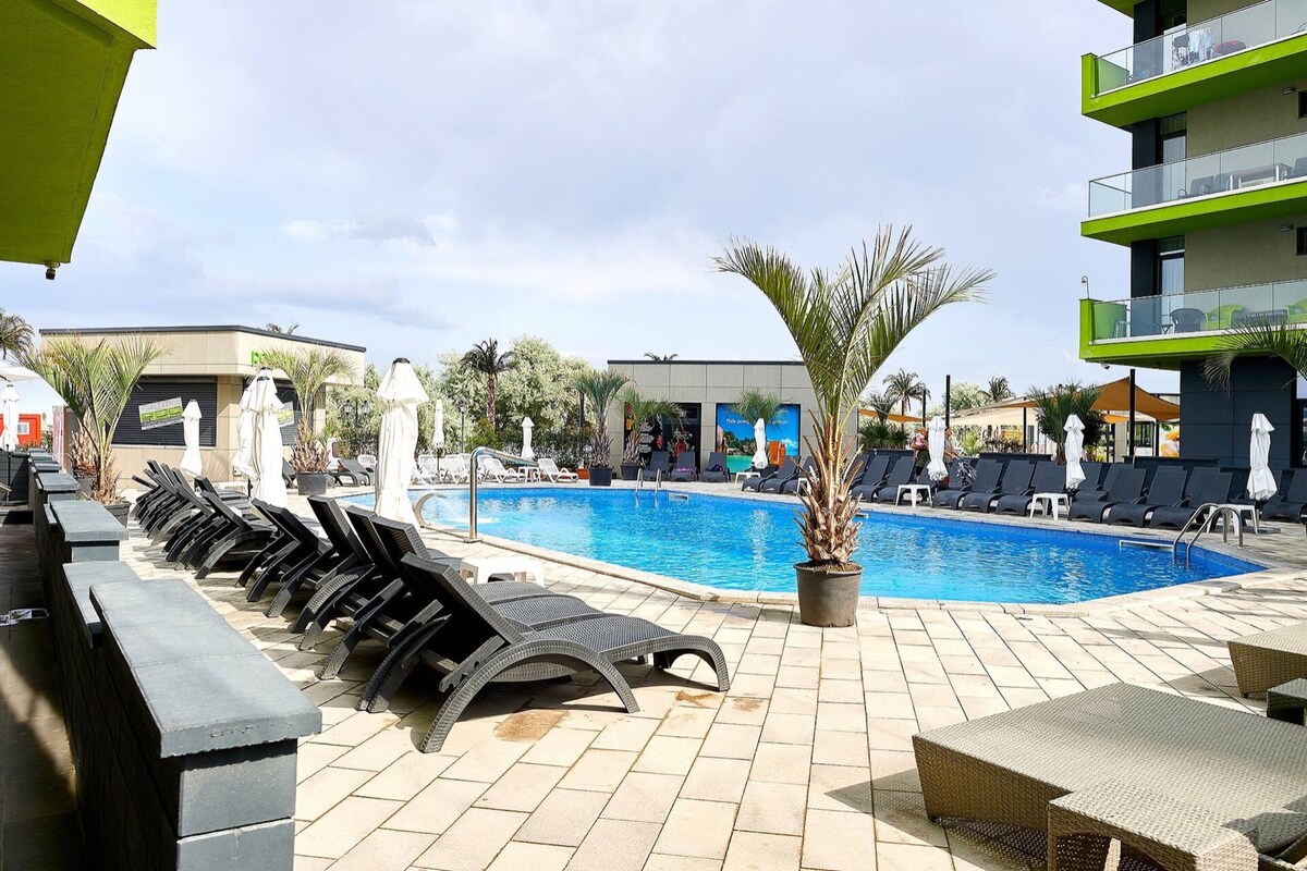 Midsummer Dream Studio — Studio — sea-view vacation rental at Alezzi Beach Resort, Mamaia Nord, Constanța, Romania — main property photo | Aqua Vista Rentals