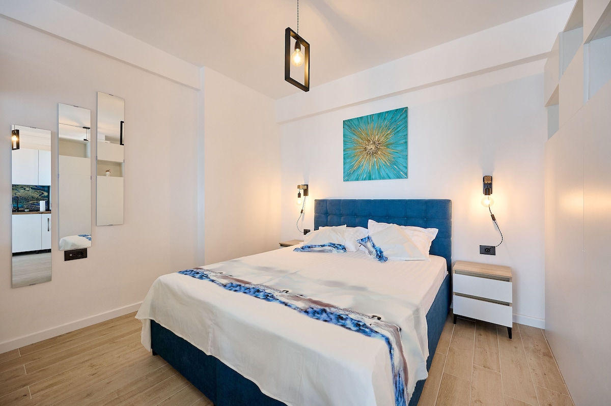 Cloud 9 Studio in Infinity Beach Resort — Studio — vacation rental at Infinity Resort & SPA, Mamaia Nord, Constanța, Romania — property photo 4 | Aqua Vista Rentals
