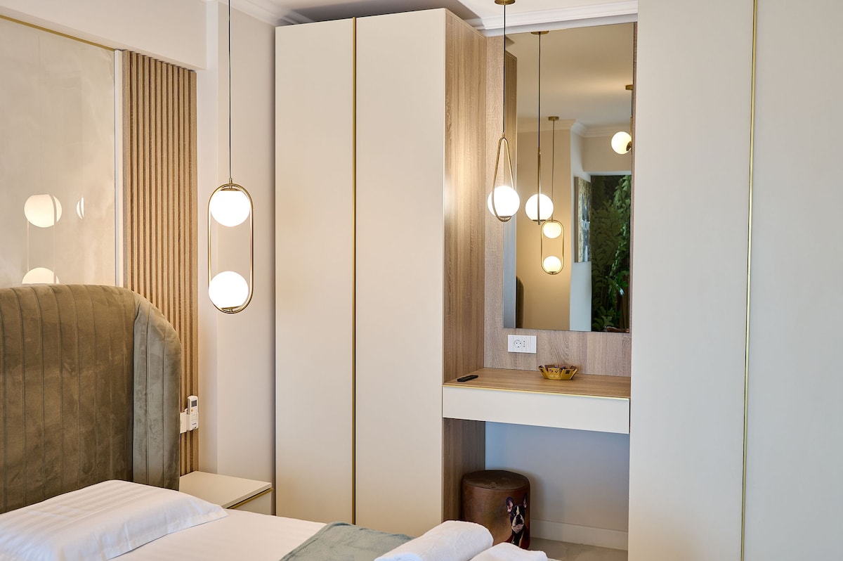 Wave n’ Sea Apartment in Infinity Beach Resort - parking — Apartment — sea-view vacation rental at Infinity Resort & SPA, Mamaia Nord, Constanța, Romania — property photo 7 | Aqua Vista Rentals