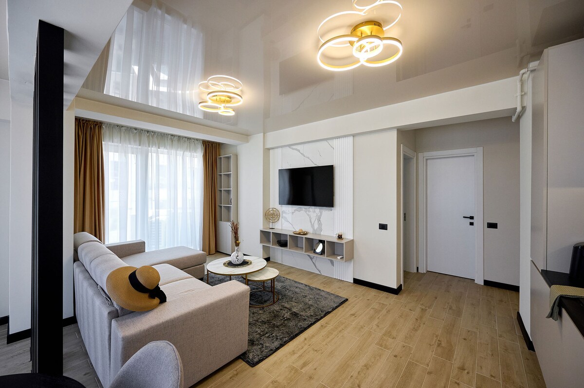 Smarald Sea View Apartment in Infinity Beach Resort - parking — Apartament — închiriere de vacanță cu vedere la mare în Infinity Resort & SPA, Mamaia Nord, Constanța, România — fotografia 5 a proprietății | Aqua Vista Rentals