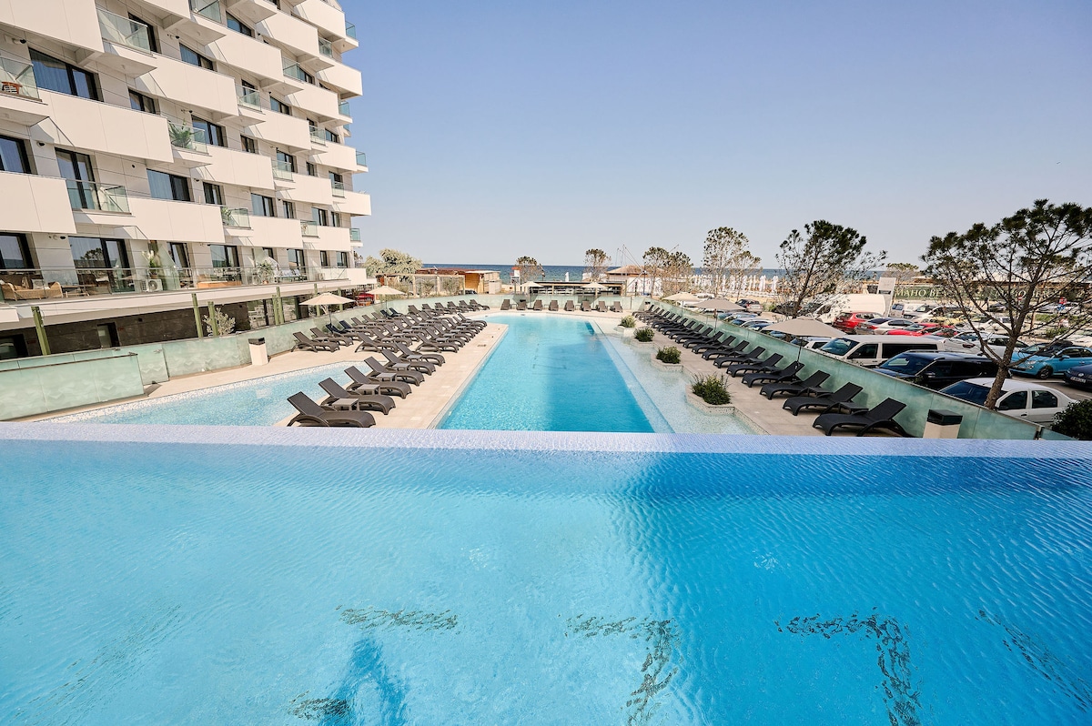 Beach Side Heaven Apartment in Infinity Beach Resort - parking — Apartment — sea-view vacation rental at Infinity Resort & SPA, Mamaia Nord, Constanța, Romania — property photo 5 | Aqua Vista Rentals