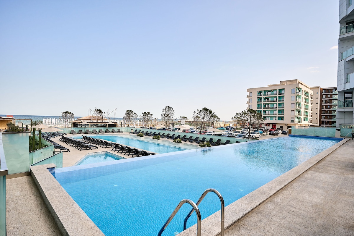 Azul Apartment in Infinity Beach Resort - parking — Apartament — închiriere de vacanță în Infinity Resort & SPA, Mamaia Nord, Constanța, România — fotografia 8 a proprietății | Aqua Vista Rentals