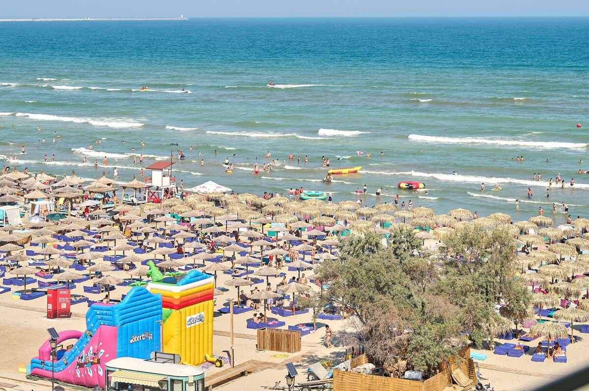 Brooklyn Apartment Spa and Pool Beach Resort - parking — Apartament — închiriere de vacanță în Alezzi Beach Resort, Mamaia Nord, Constanța, România — fotografia 4 a proprietății | Aqua Vista Rentals