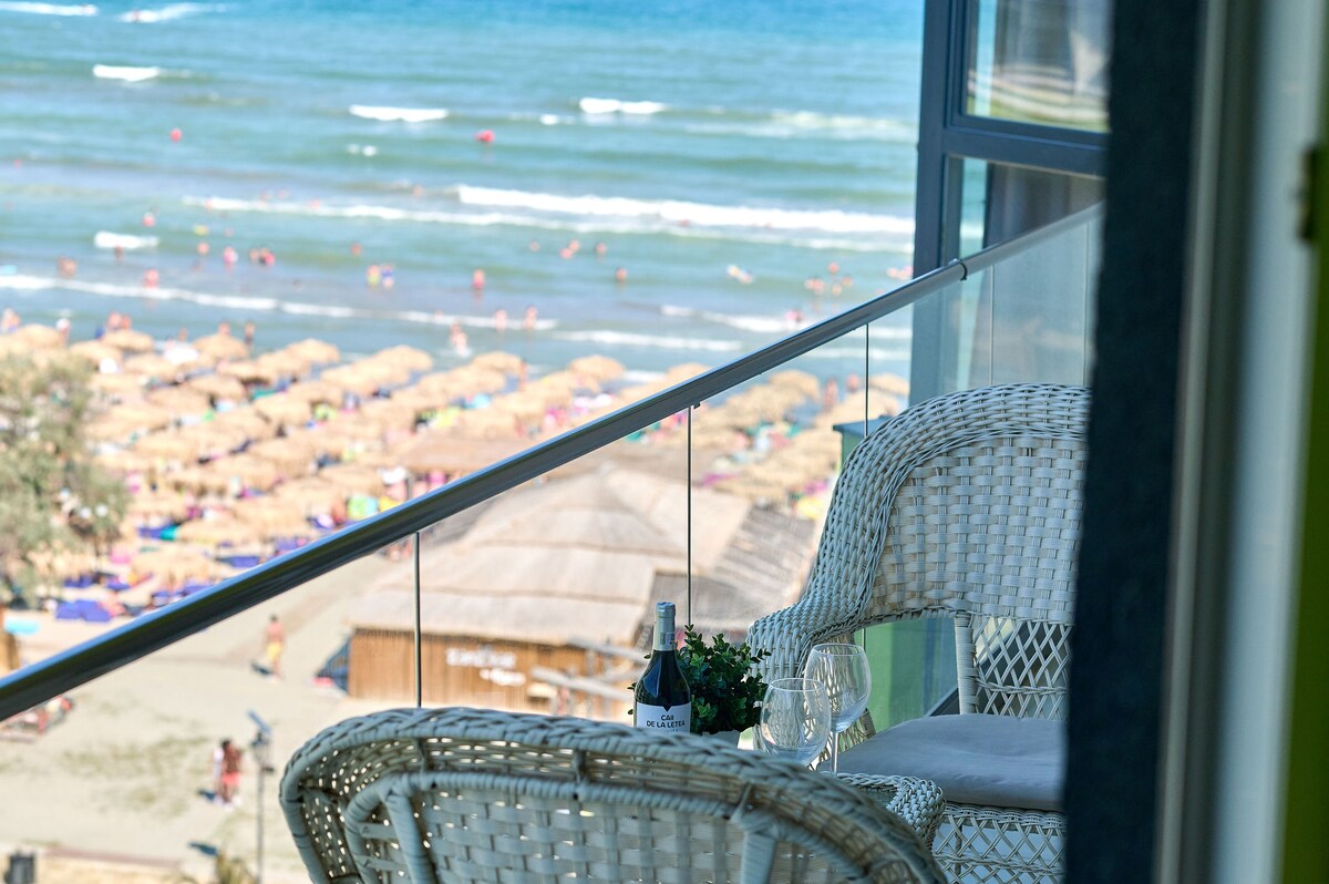 Brooklyn Apartment Spa and Pool Beach Resort - parking — Apartament — închiriere de vacanță în Alezzi Beach Resort, Mamaia Nord, Constanța, România — fotografia 7 a proprietății | Aqua Vista Rentals