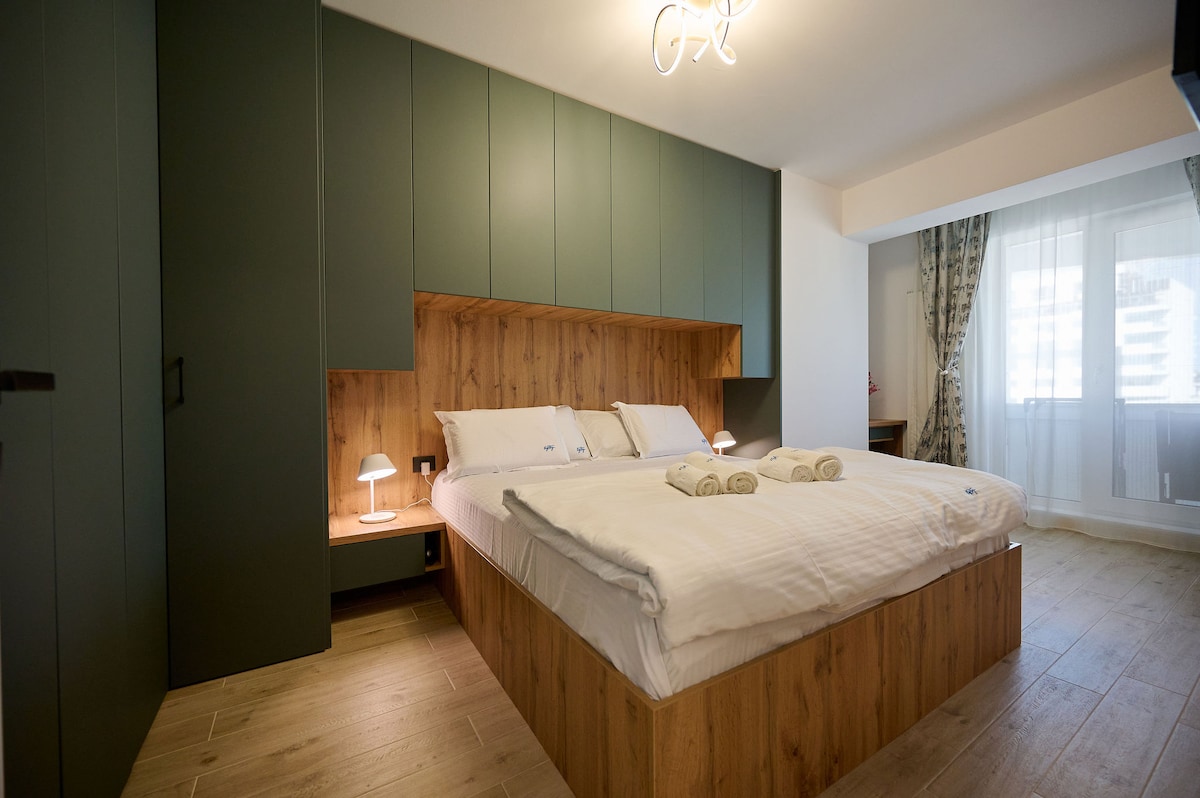 ZET Apartment in Infinity Beach Resort - parking — Apartament — închiriere de vacanță cu vedere la mare în Infinity Resort & SPA, Mamaia Nord, Constanța, România — fotografia 8 a proprietății | Aqua Vista Rentals