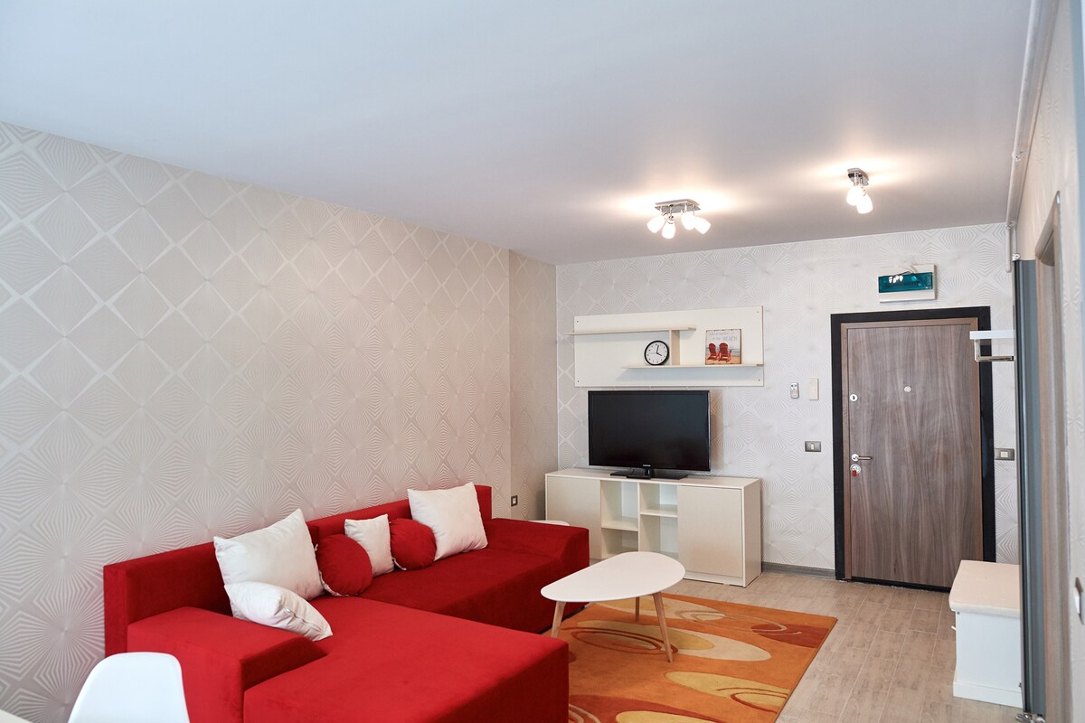 Red Apartament in Spa n Pool Beach resort — Apartament — închiriere de vacanță cu vedere la mare în Alezzi Beach Resort, Mamaia Nord, Constanța, România — fotografia 8 a proprietății | Aqua Vista Rentals