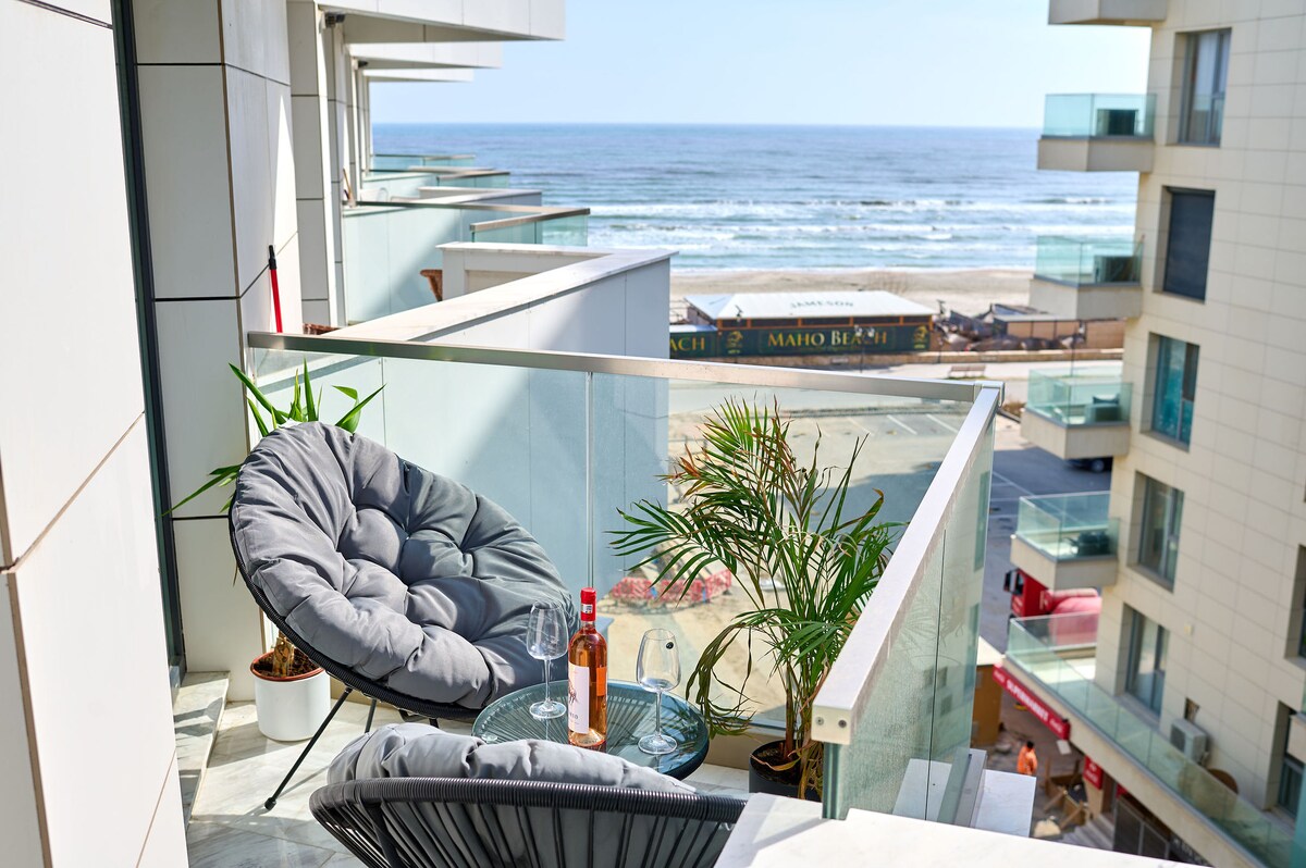 Viva Beach Apartment in Infinity Resort - parking — Apartament — închiriere de vacanță cu vedere la mare în Infinity Resort & SPA, Mamaia Nord, Constanța, România — fotografia principală a proprietății | Aqua Vista Rentals
