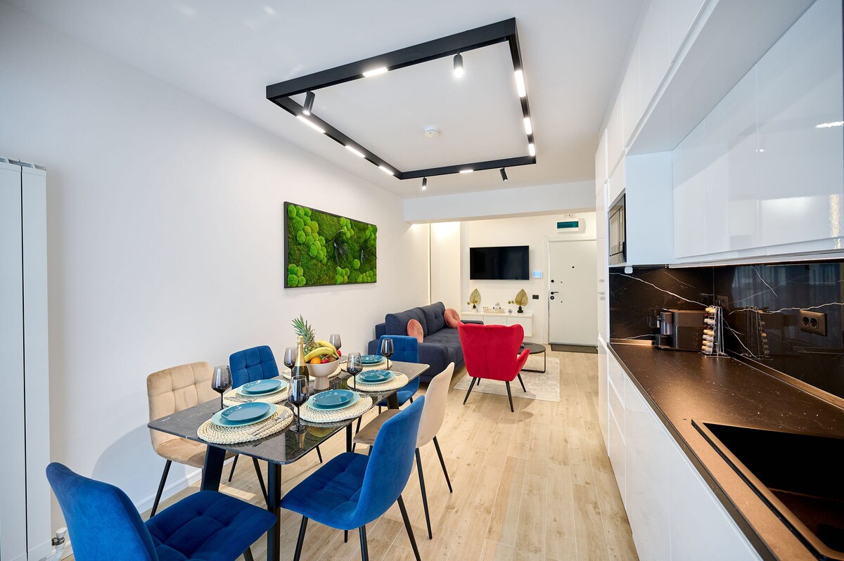 SeaScape Apartment in Infinity Beach Resort - parking — Apartment — sea-view vacation rental at Infinity Resort & SPA, Mamaia Nord, Constanța, Romania — property photo 5 | Aqua Vista Rentals