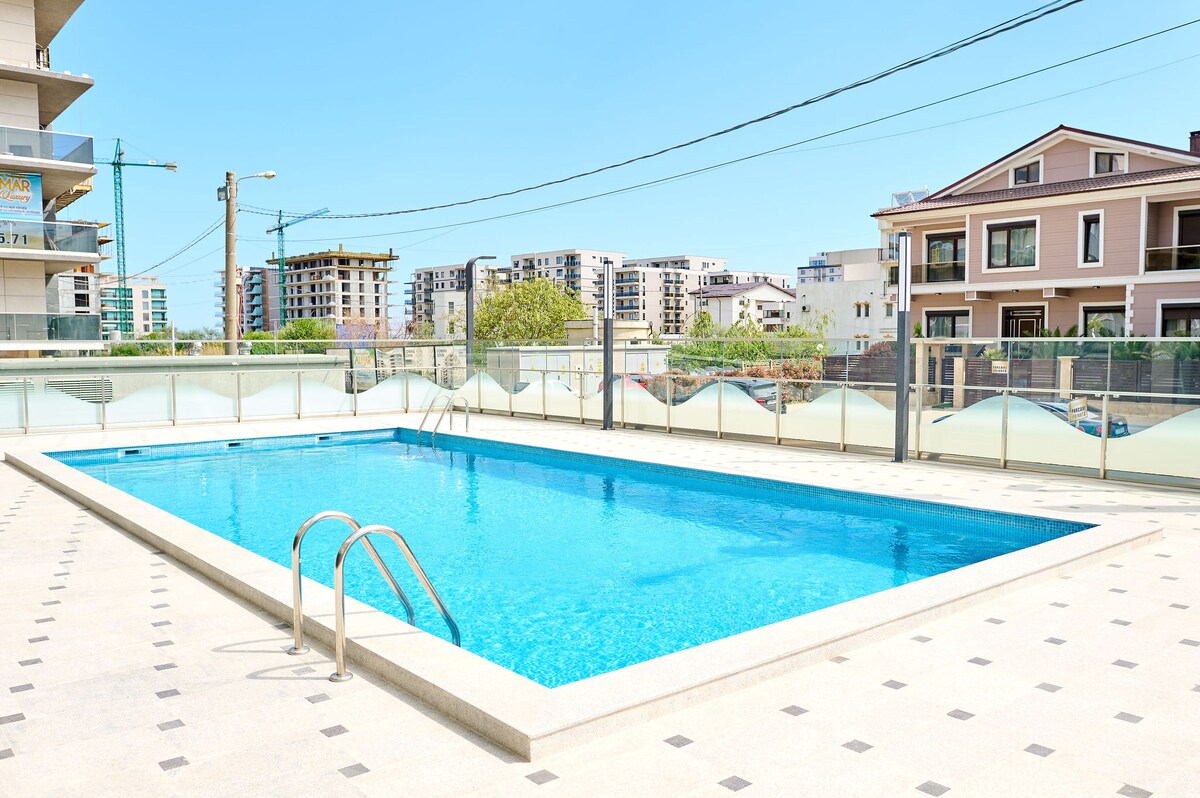 Ziano Beach Apartment in Nord10 Pool Resort — Apartment — vacation rental at Nord10 by Alezzi, Mamaia Nord, Constanța, Romania — property photo 5 | Aqua Vista Rentals