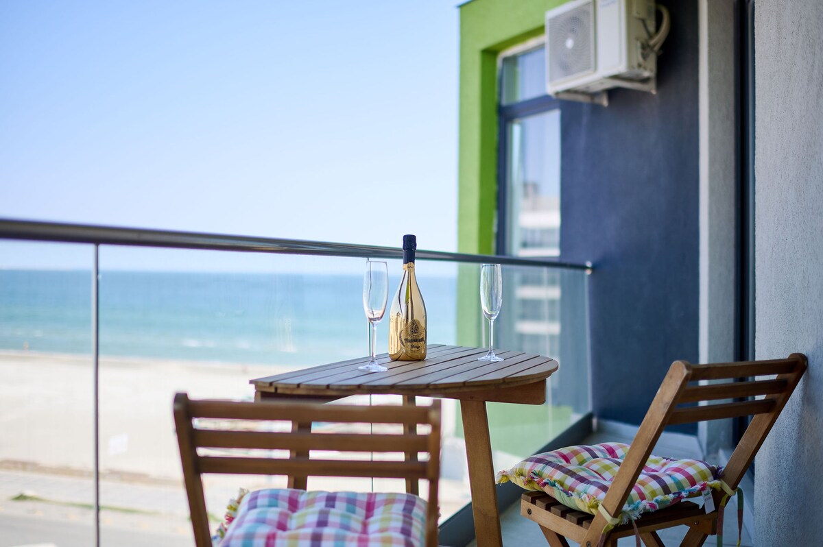 Eden Apartment Spa&Pool Beach Resort — Apartament — închiriere de vacanță în Alezzi Beach Resort, Mamaia Nord, Constanța, România — fotografia principală a proprietății | Aqua Vista Rentals
