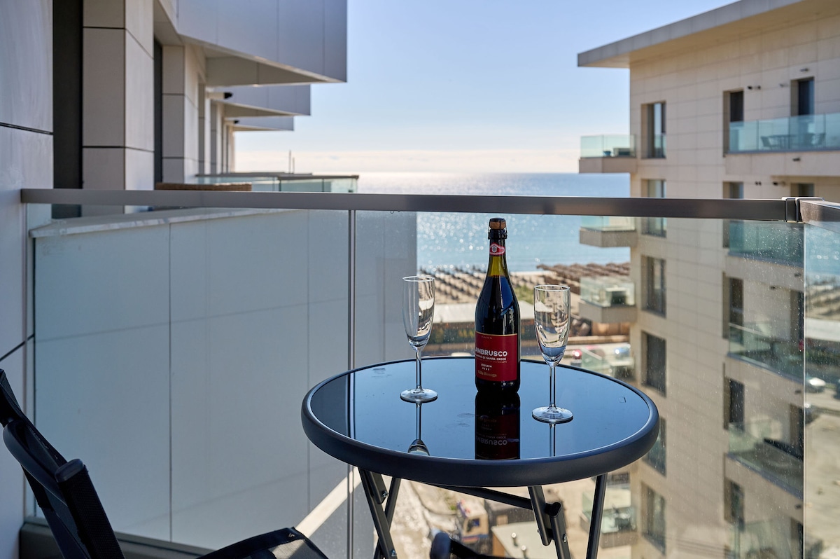 Sunset View Apartment in Infinity Beach Resort - parking — Apartament — închiriere de vacanță în Infinity Resort & SPA, Mamaia Nord, Constanța, România — fotografia 5 a proprietății | Aqua Vista Rentals