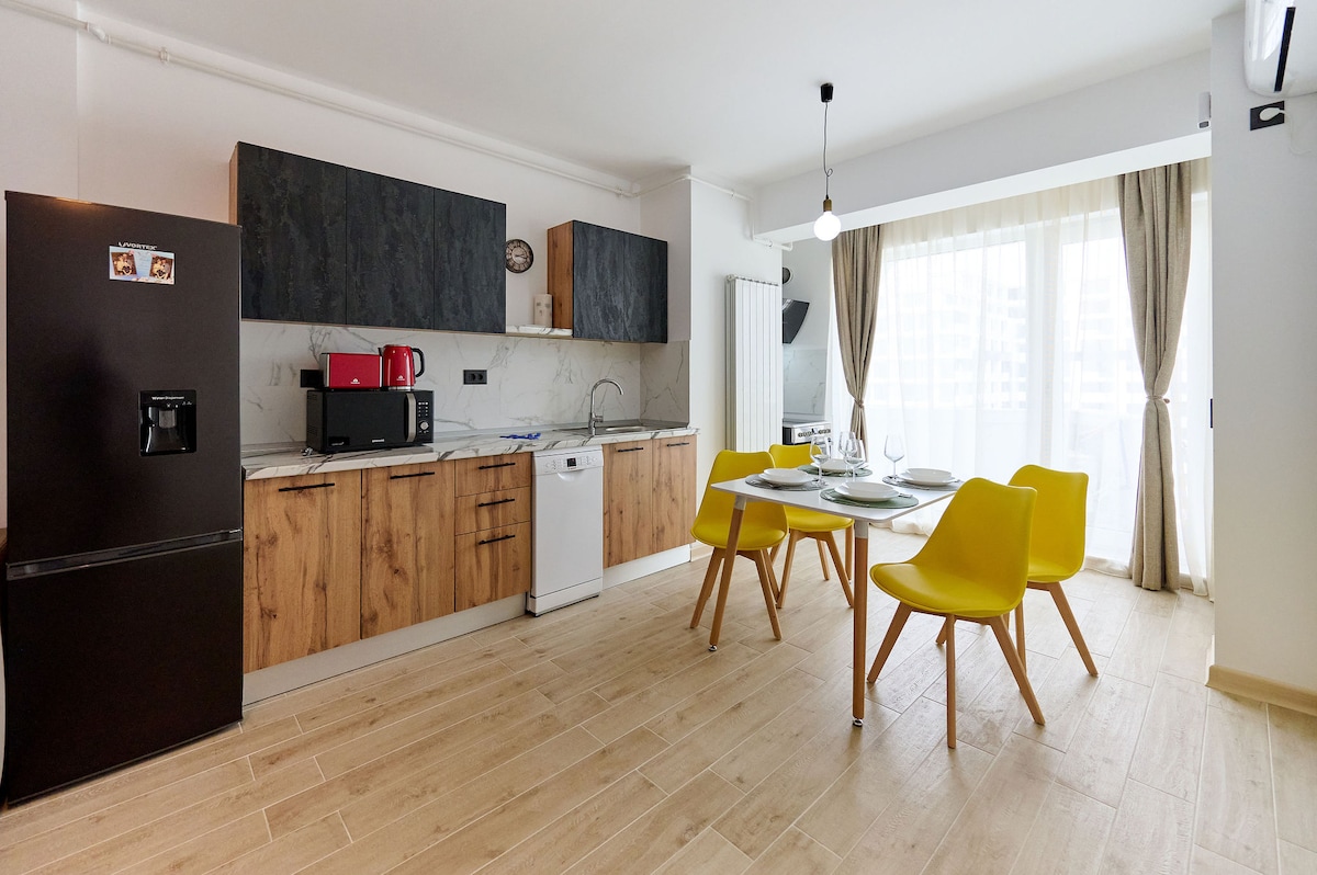 La Playa Apartment in Infinity Beach Resort - parking — Apartment — sea-view vacation rental at Infinity Resort & SPA, Mamaia Nord, Constanța, Romania — property photo 5 | Aqua Vista Rentals