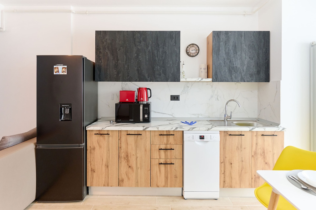 La Playa Apartment in Infinity Beach Resort - parking — Apartment — sea-view vacation rental at Infinity Resort & SPA, Mamaia Nord, Constanța, Romania — property photo 6 | Aqua Vista Rentals