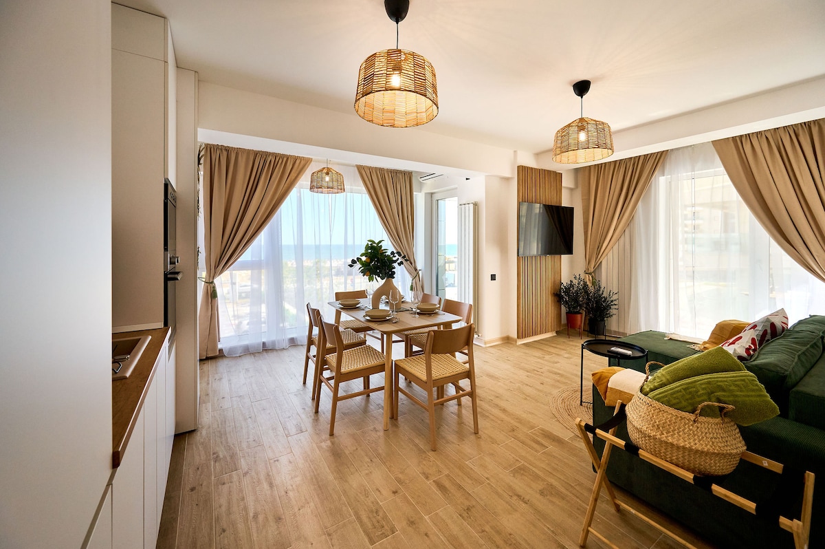 Seaside Serenity Apartment in Infinity Beach Resort - parking — Apartament — închiriere de vacanță în Infinity Resort & SPA, Mamaia Nord, Constanța, România — fotografia 6 a proprietății | Aqua Vista Rentals