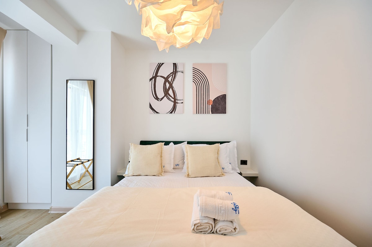 Seaside Serenity Apartment in Infinity Beach Resort - parking — Apartament — închiriere de vacanță în Infinity Resort & SPA, Mamaia Nord, Constanța, România — fotografia 8 a proprietății | Aqua Vista Rentals