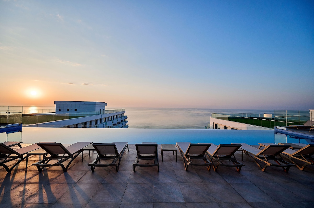 Summer Residence Apartment in Infinity Beach Resort - parking — Apartament — închiriere de vacanță în Infinity Resort & SPA, Mamaia Nord, Constanța, România — fotografia 5 a proprietății | Aqua Vista Rentals