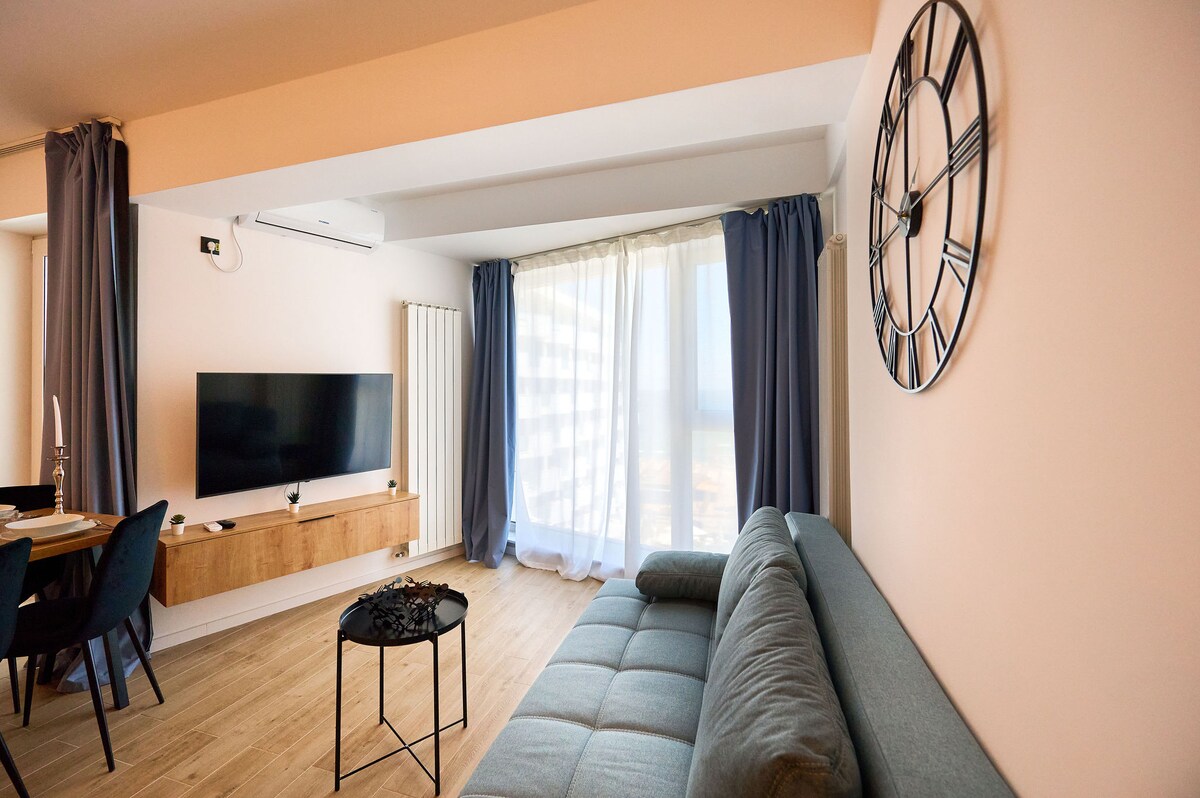 MIRA Studio in Infinity Beach Resort - parking — Studio — închiriere de vacanță în Infinity Resort & SPA, Mamaia Nord, Constanța, România — fotografia 5 a proprietății | Aqua Vista Rentals