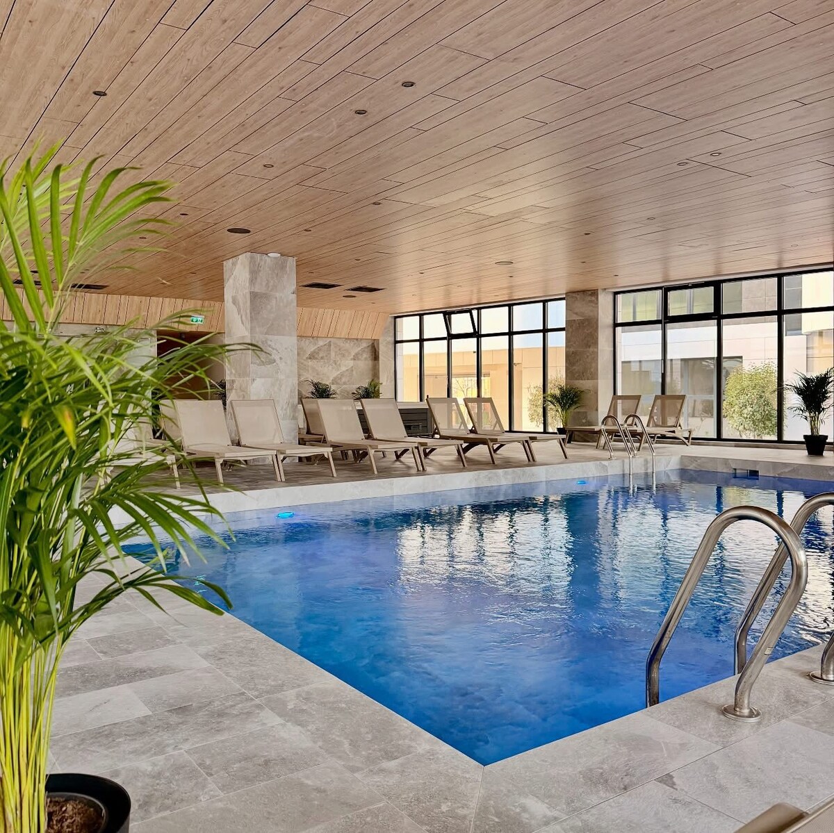 MPM Studio in Odyssey -SPA Pools — Studio — închiriere de vacanță în Alezzi Odyssey, Mamaia Nord, Constanța, România — fotografia principală a proprietății | Aqua Vista Rentals