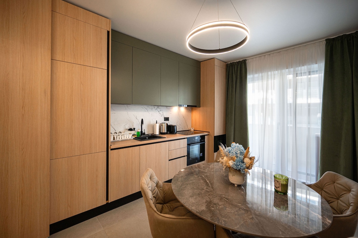 Beatrice Apartment in Odyssey Spa&Pool-parking — Apartment — vacation rental at Alezzi Odyssey, Mamaia Nord, Constanța, Romania — property photo 6 | Aqua Vista Rentals