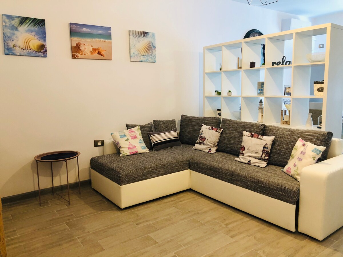 Baby Sea View and Pools Apart -Mamaia Beach Resort — Apartment — sea-view vacation rental at Alezzi Beach Resort, Mamaia Nord, Constanța, Romania — property photo 2 | Aqua Vista Rentals