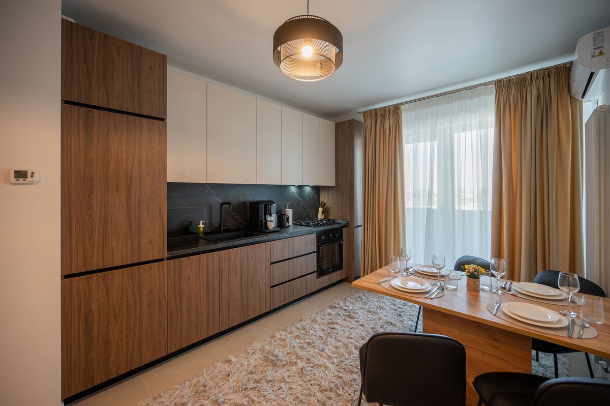 Christian Apartment in Odyssey Spa&Pool-parking — Apartment — vacation rental at Alezzi Odyssey, Mamaia Nord, Constanța, Romania — property photo 2 | Aqua Vista Rentals